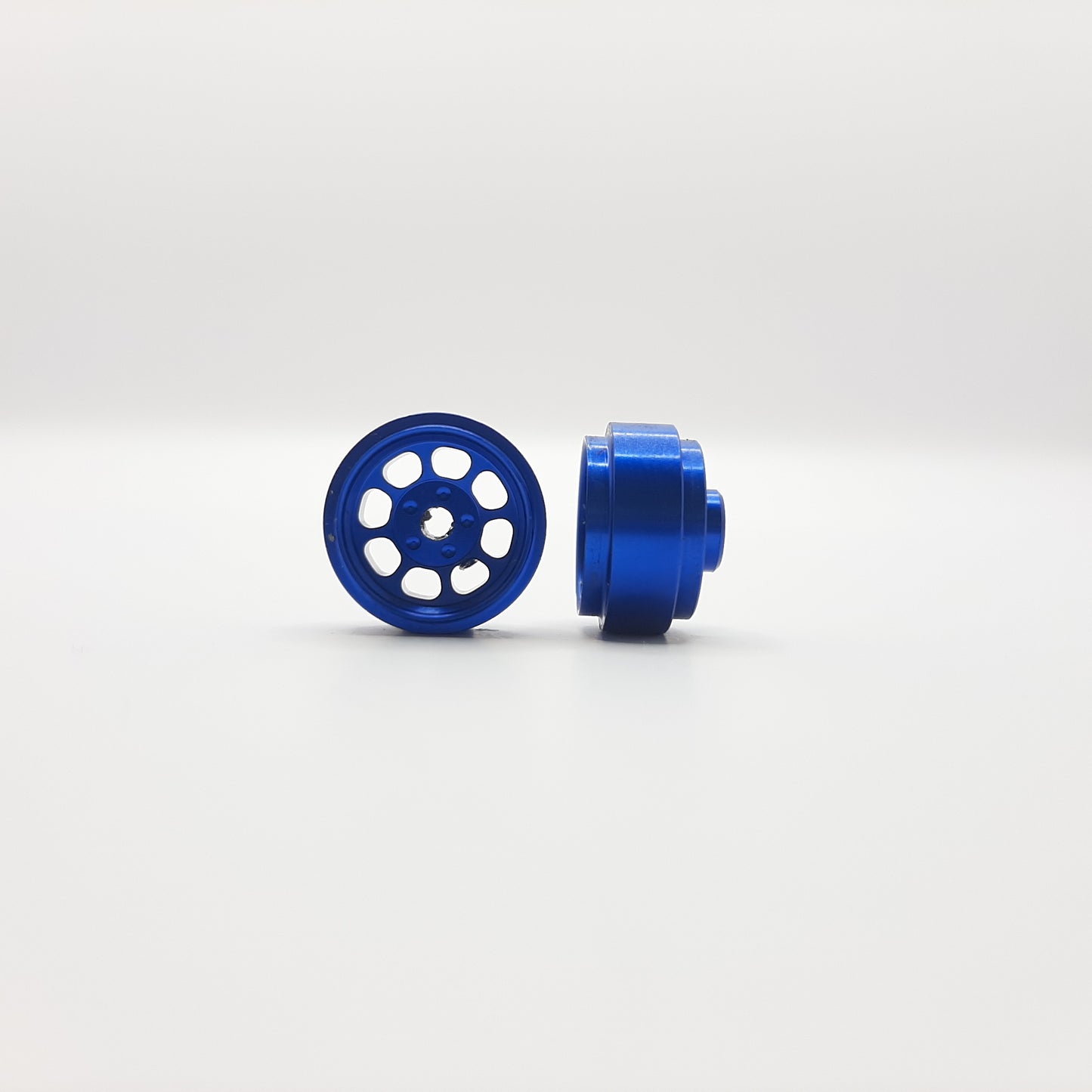 Staffs Slot Cars UK STAFFS80 Staffs Classic 15.8 x 8.5mm Alloy Blue Wheels