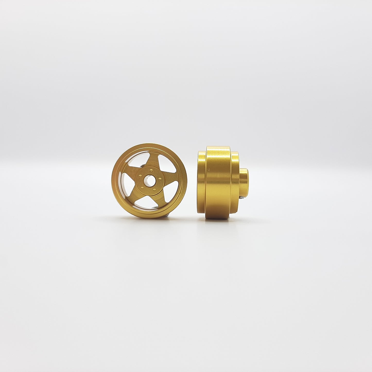 Staffs Slot Cars UK STAFFS14 Staffs Slot 5 Spoke Gold Alloy Wheels 15.8 x 8.5mm