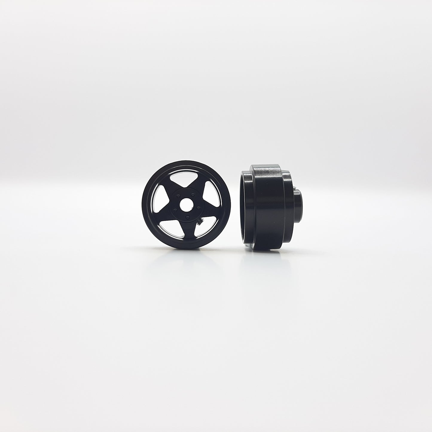 Staffs Slot Cars UK STAFFS13 Staffs Slot 5 Spoke Black Alloy Wheels 15.8 x 8.5mm
