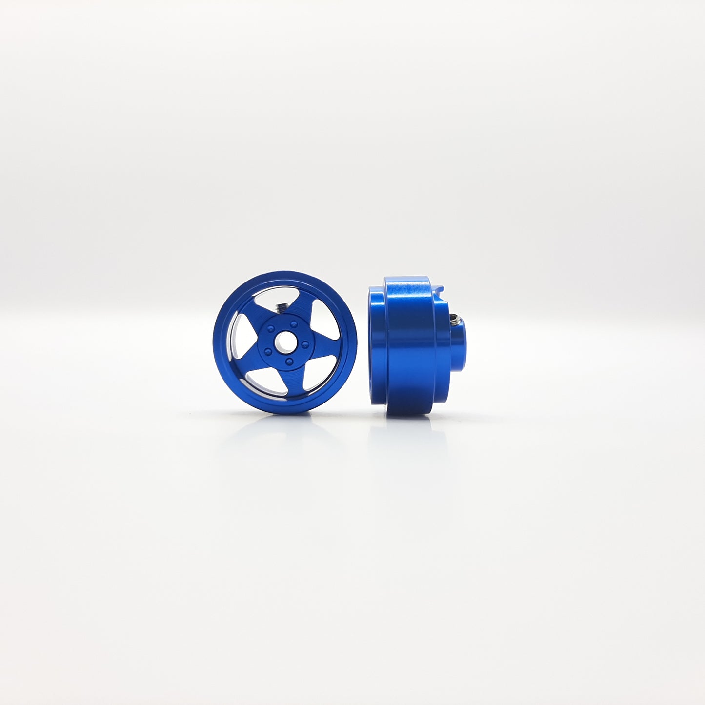 Staffs Slot Cars UK STAFFS15 Staffs Slot 5 Spoke Blue Alloy Wheels 15.8 x 8.5mm