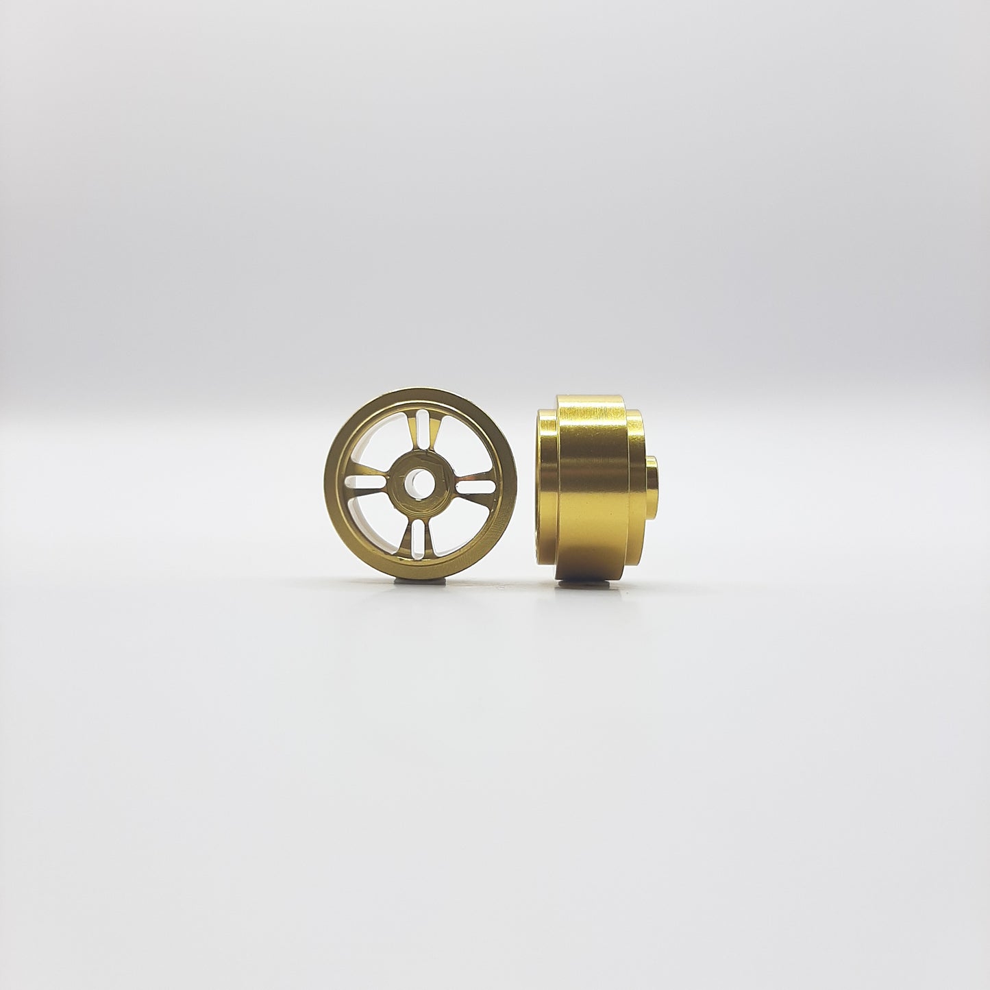 Staffs Slot Cars UK STAFFS185 STAFFS 4 SPOKE 15.8 X 8.5mm Front Alloy Gold
