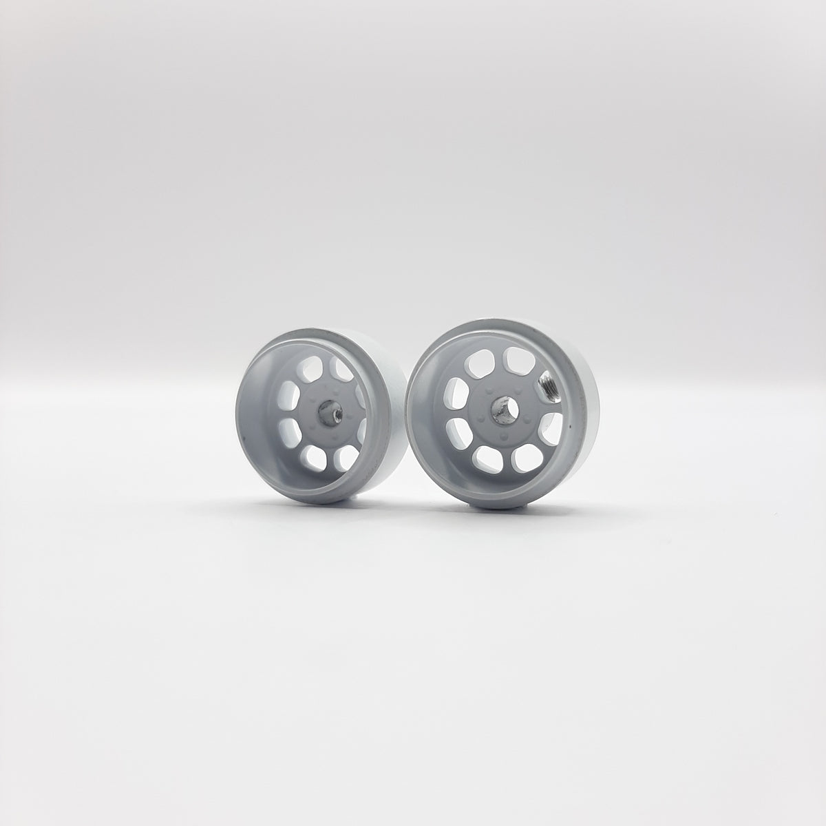 STAFFS166 Classic 15.8 x 8.5mm White Alloy Deep Dish Wheel