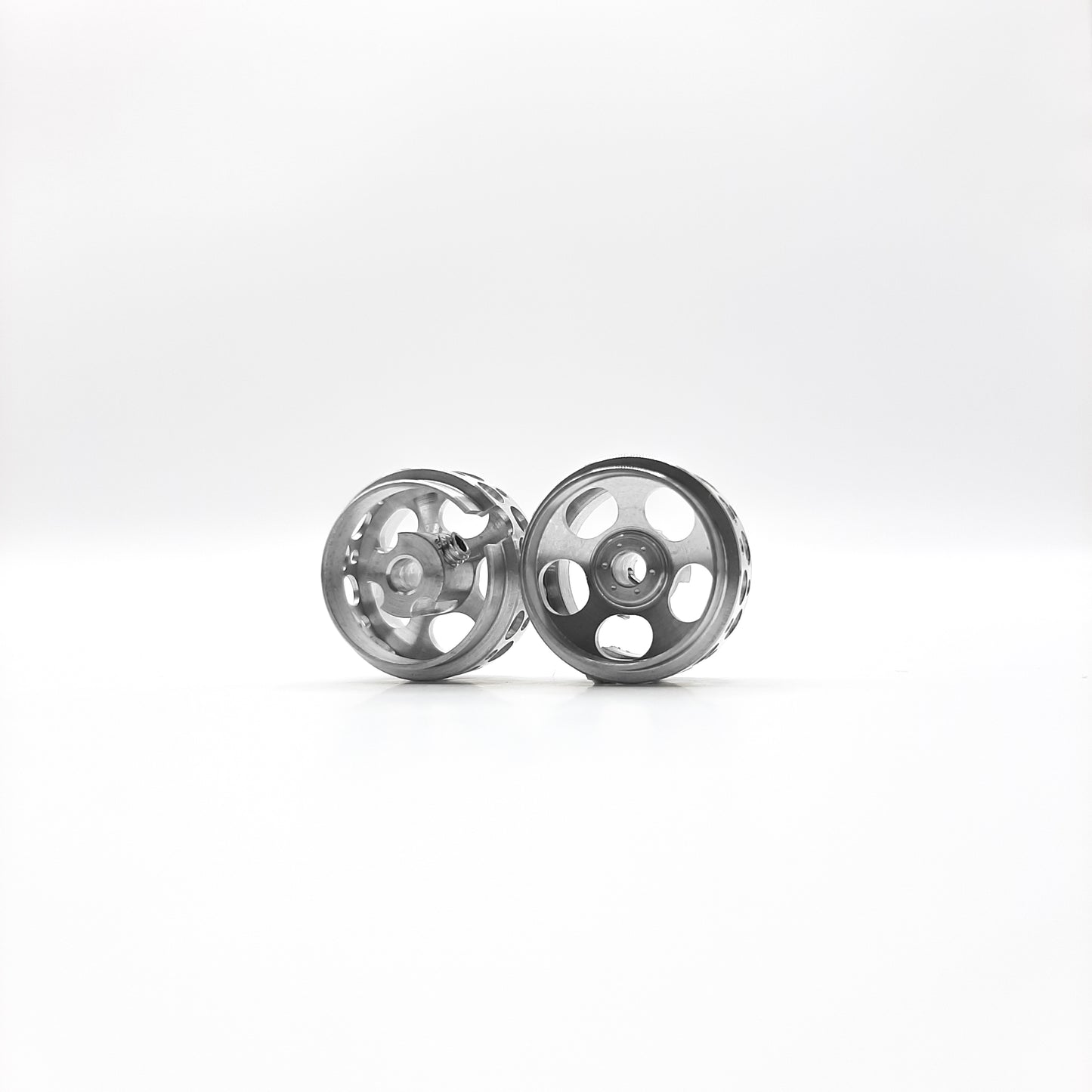 SRS08 MAGNESIUM 5 HOLE 15.8MM X 8.5MM